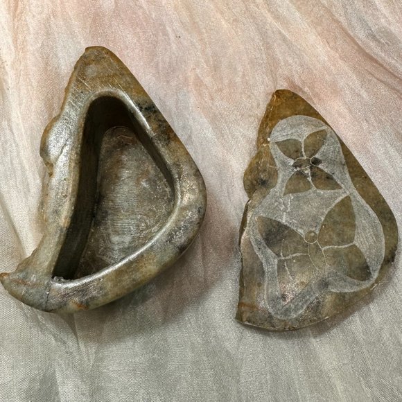 Rough Stone Edge Etched Soap Stone Butterfly Box - Picture 2 of 4